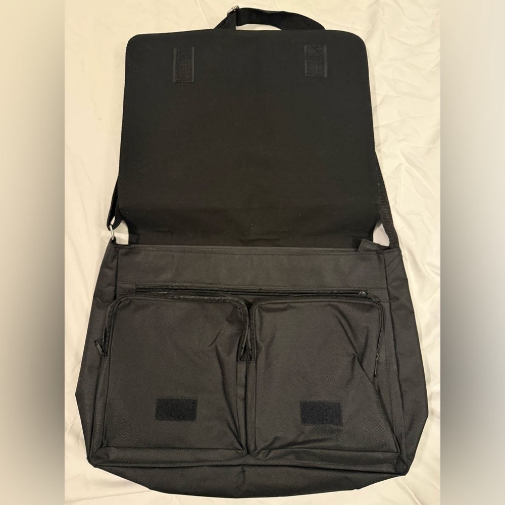 The Who - Classic Tour Memorabilia - Black Canvas Messenger Bag - Picture 2 of 6